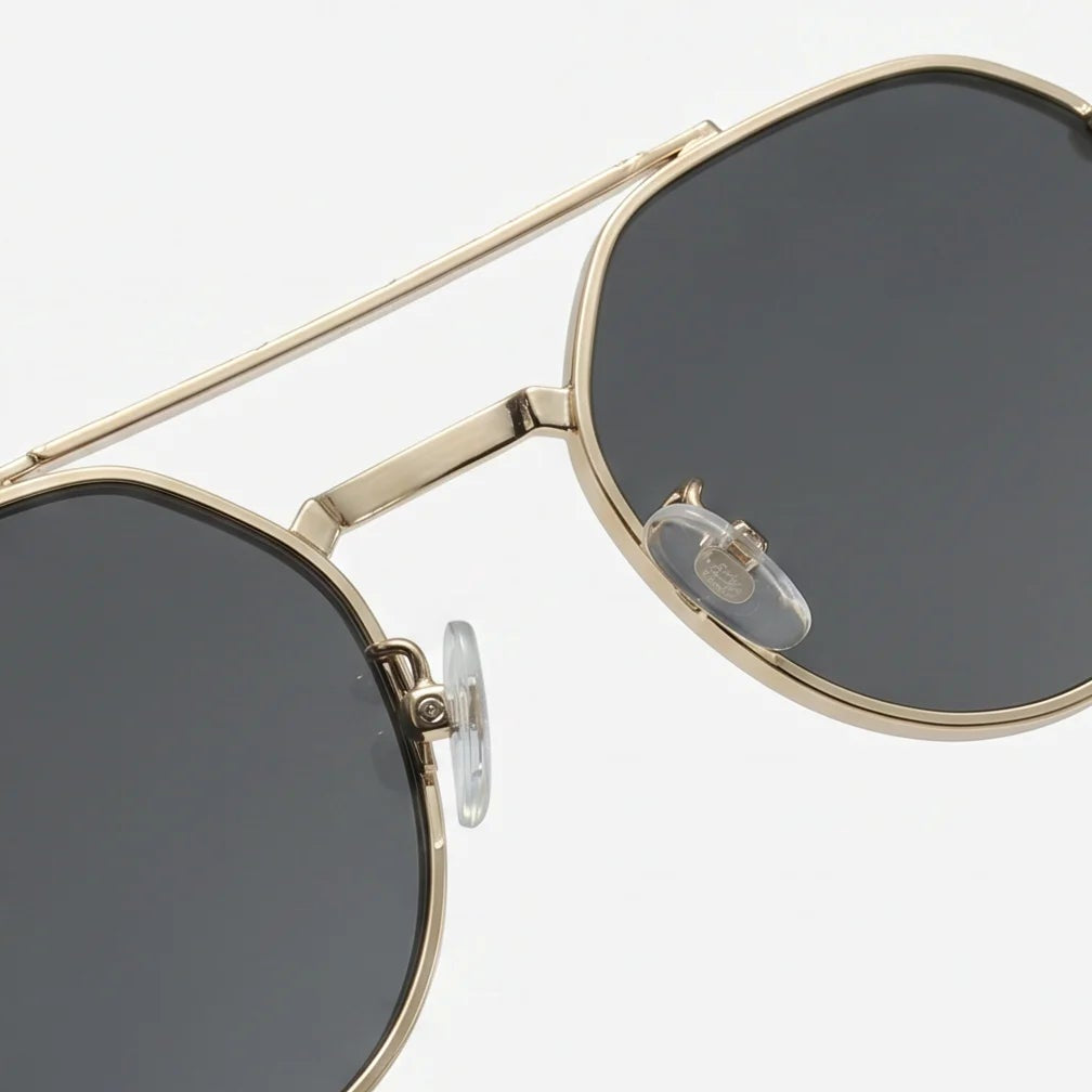 CÉLOR – Gold / Black
