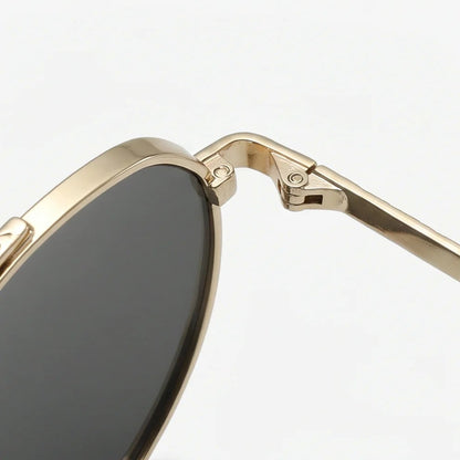 CÉLOR – Gold / Black