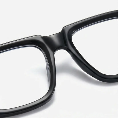 VYRA -  Transparent Black
